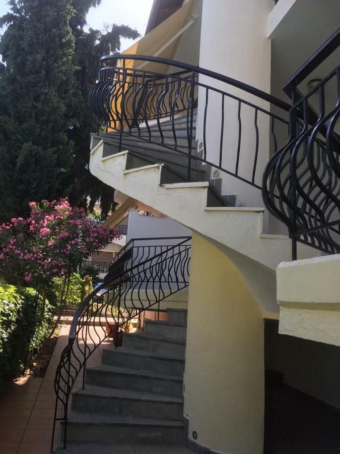 Marco'S Appartments ネア・ポティダイア エクステリア 写真